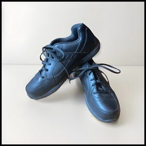 Safe T Step Size 11.5W black lace up walking work shoes